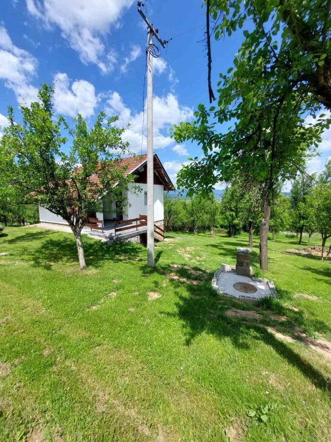 Vikendica Gaj Villa กอร์นีย์มิลาโนวัซ ภายนอก รูปภาพ