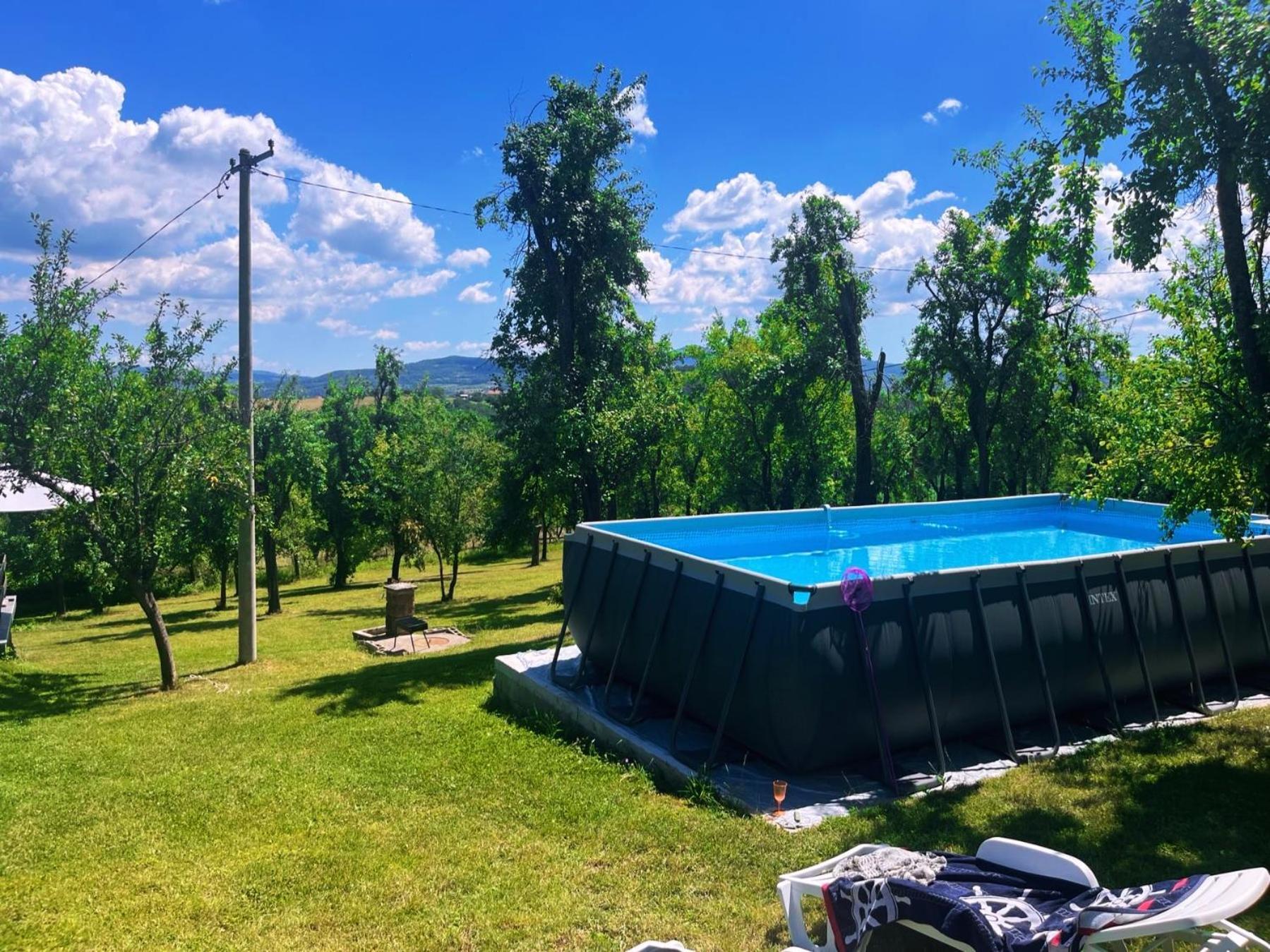 Vikendica Gaj Villa กอร์นีย์มิลาโนวัซ ภายนอก รูปภาพ